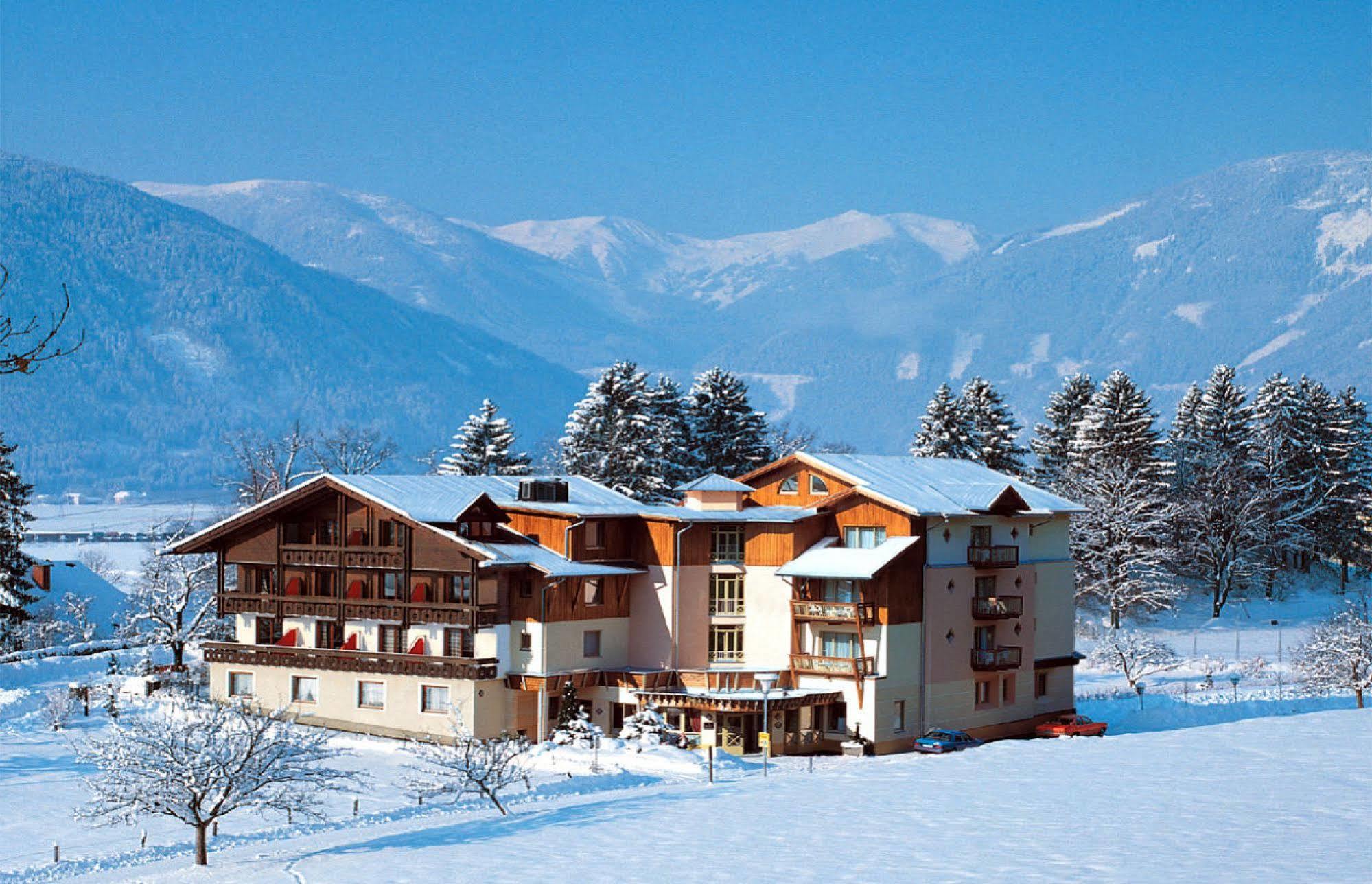 Hotel Laurenzhof Lendorf Dış mekan fotoğraf